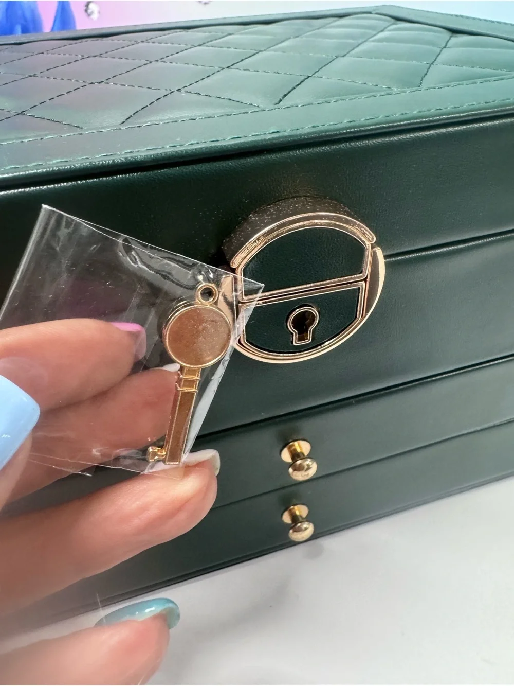 💎QUILTED TOP VEGAN LEATHER/SUEDE JEWELRY BOX